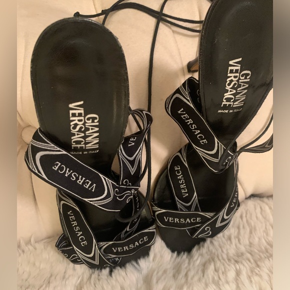 š„š„VERSACE Sandals Size 9 (Europe 40) - Picture 8 of 15